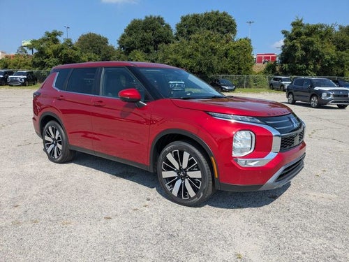 2026 Mitsubishi Outlander SE