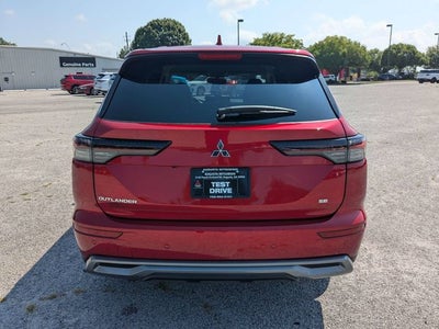 2026 Mitsubishi Outlander SE