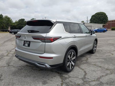 2026 Mitsubishi Outlander SE