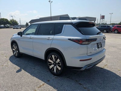2026 Mitsubishi Outlander SE