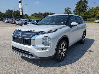 2026 Mitsubishi Outlander SE