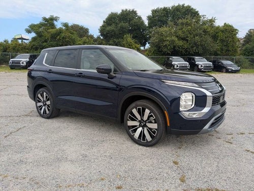 2026 Mitsubishi Outlander SE