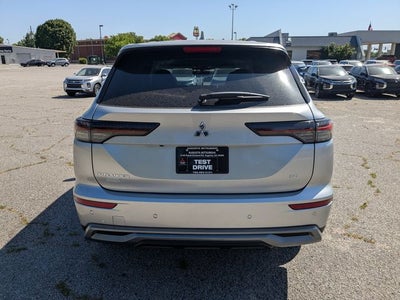 2026 Mitsubishi Outlander SE