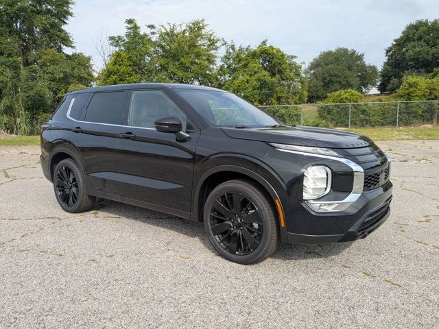 2026 Mitsubishi Outlander LE