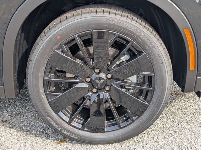 2026 Mitsubishi Outlander LE