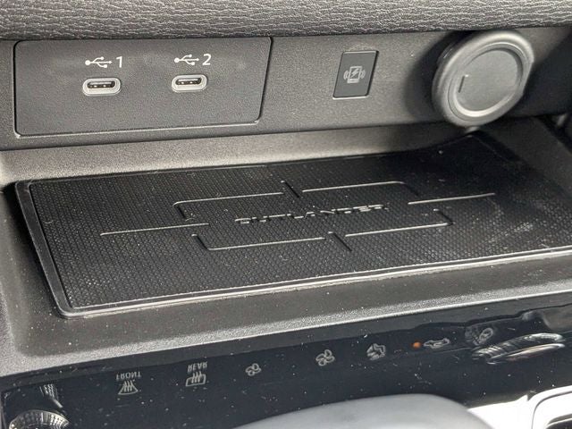 2026 Mitsubishi Outlander LE