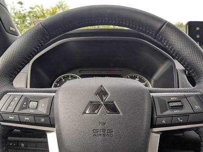 2026 Mitsubishi Outlander LE
