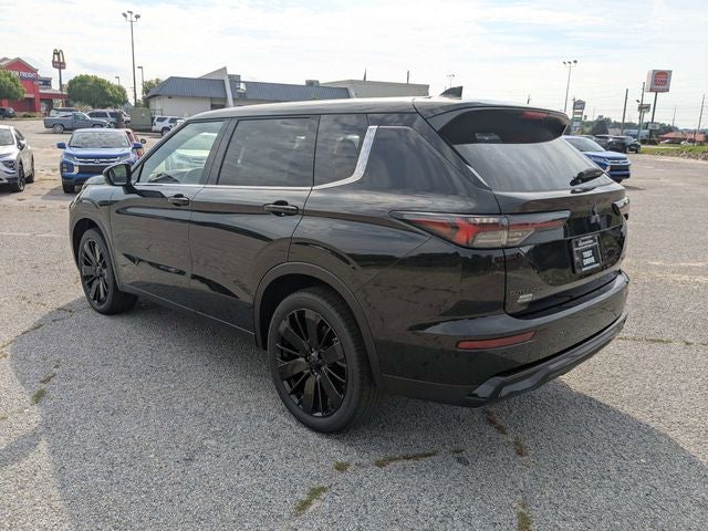 2026 Mitsubishi Outlander LE