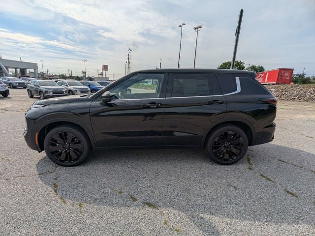 2026 Mitsubishi Outlander LE