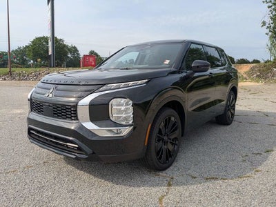 2026 Mitsubishi Outlander LE