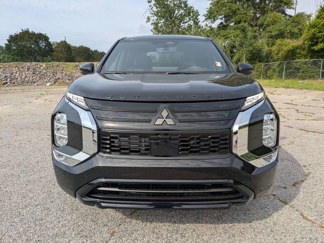 2026 Mitsubishi Outlander LE