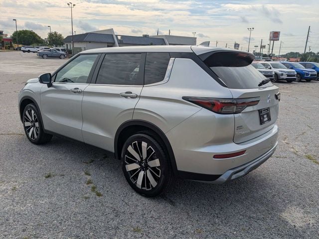 2026 Mitsubishi Outlander SE