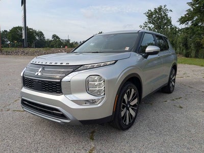 2026 Mitsubishi Outlander SE