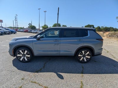 2026 Mitsubishi Outlander SE