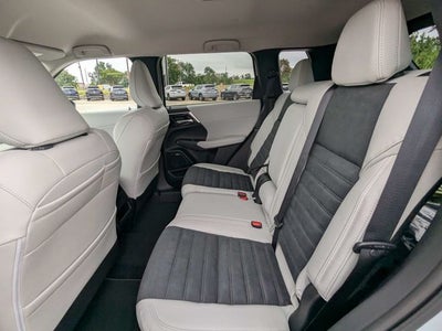 2026 Mitsubishi Outlander SE
