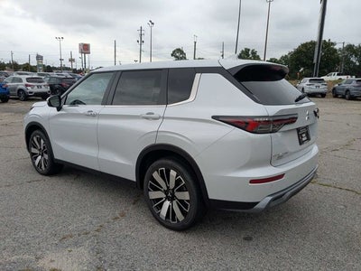 2026 Mitsubishi Outlander SE