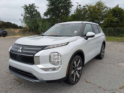 2026 Mitsubishi Outlander SE