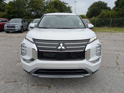 2026 Mitsubishi Outlander SE