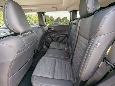 2026 Mitsubishi Outlander SE