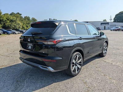 2026 Mitsubishi Outlander SE