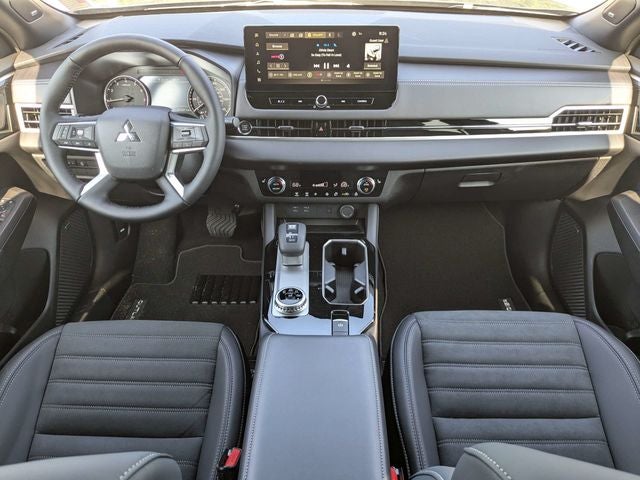 2026 Mitsubishi Outlander LE