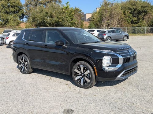 2026 Mitsubishi Outlander SE