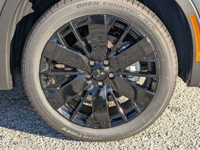 2026 Mitsubishi Outlander LE