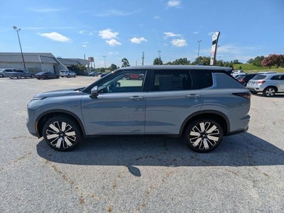 2026 Mitsubishi Outlander SE