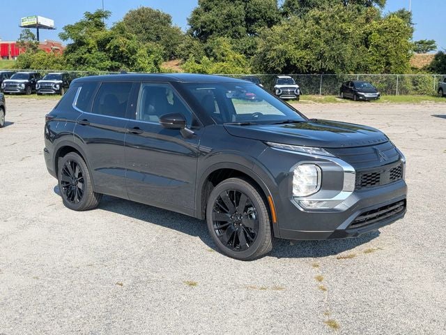 2026 Mitsubishi Outlander LE