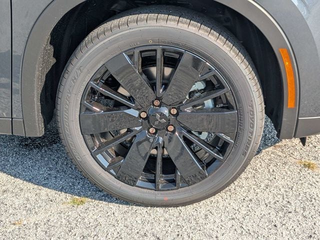 2026 Mitsubishi Outlander LE