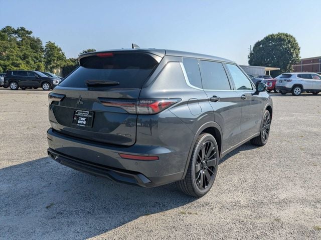 2026 Mitsubishi Outlander LE