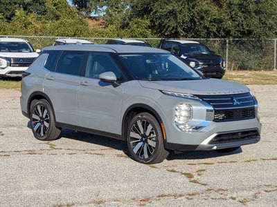 2026 Mitsubishi Outlander SE