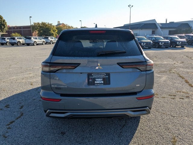 2026 Mitsubishi Outlander SE