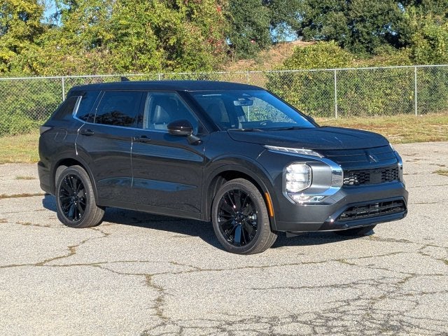 2026 Mitsubishi Outlander LE