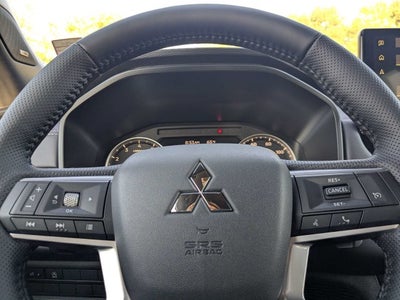2026 Mitsubishi Outlander LE