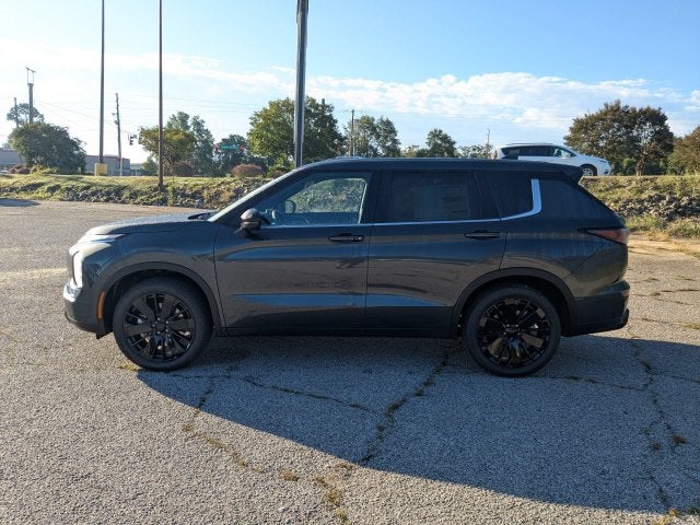 2026 Mitsubishi Outlander LE
