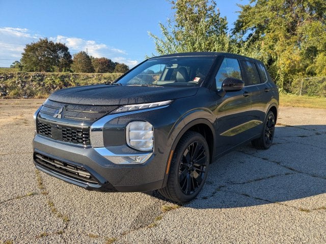 2026 Mitsubishi Outlander LE