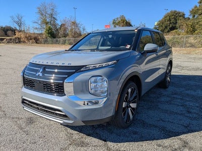 2026 Mitsubishi Outlander SE