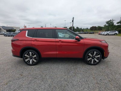 2026 Mitsubishi Outlander SE