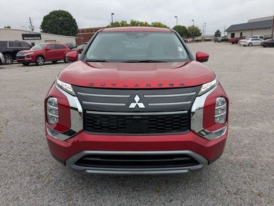 2026 Mitsubishi Outlander SE