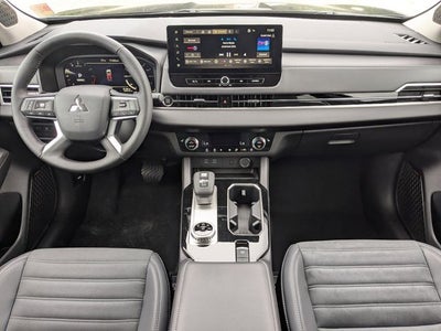 2026 Mitsubishi Outlander SE