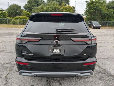 2026 Mitsubishi Outlander SE