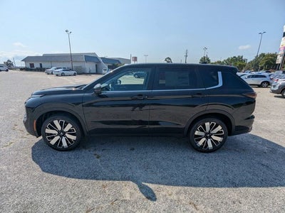 2026 Mitsubishi Outlander SE