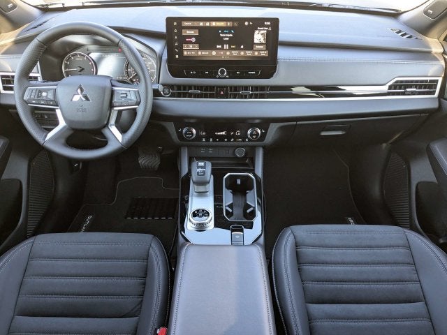 2026 Mitsubishi Outlander LE