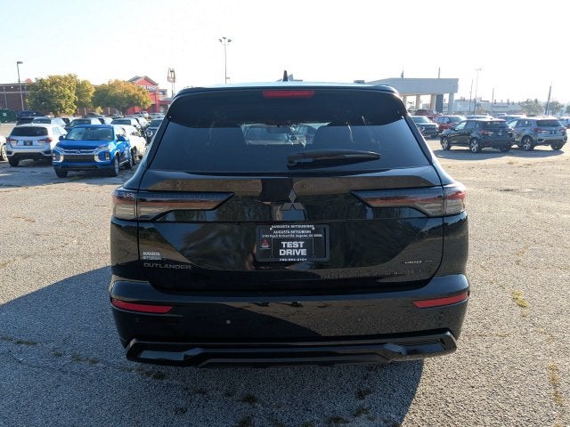 2026 Mitsubishi Outlander LE