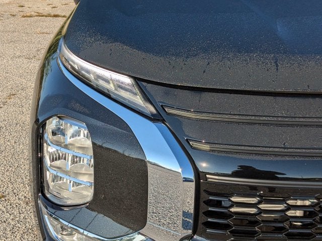 2026 Mitsubishi Outlander LE