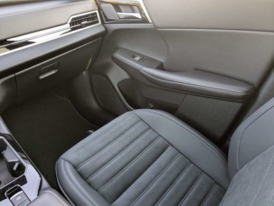 2026 Mitsubishi Outlander LE