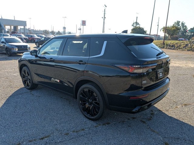 2026 Mitsubishi Outlander LE