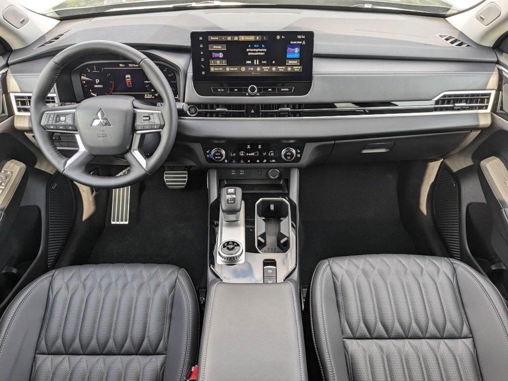 2025 Mitsubishi Outlander SEL