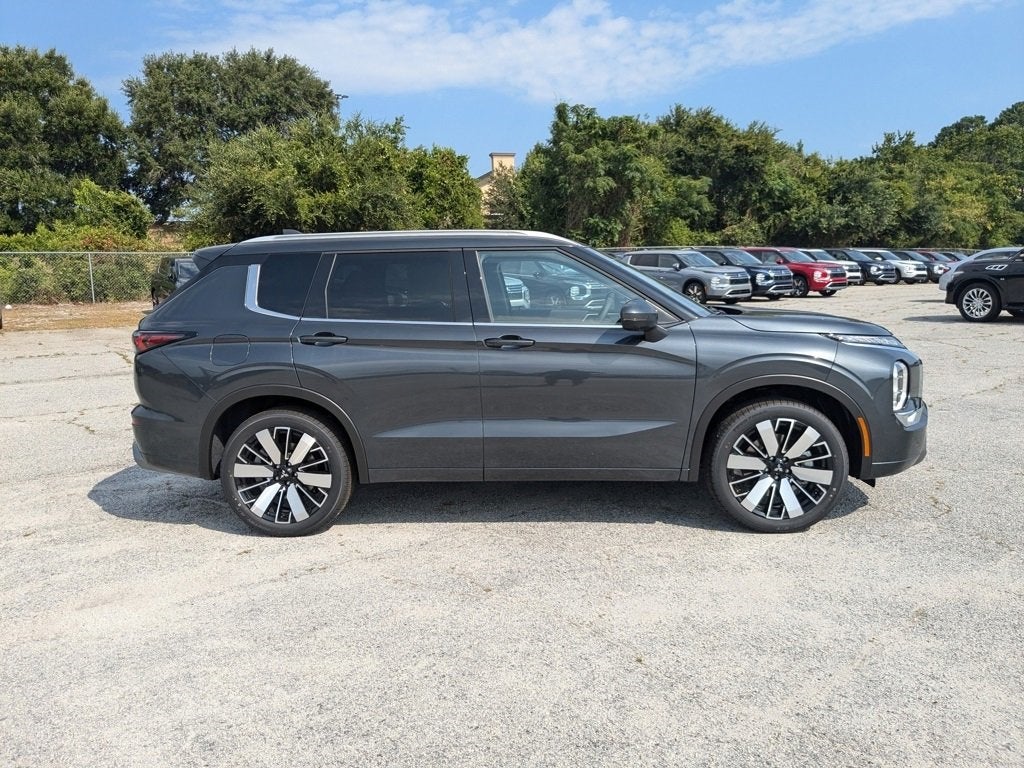 2025 Mitsubishi Outlander SEL